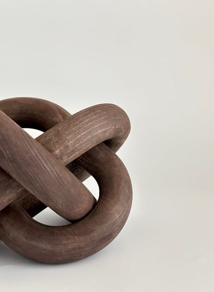 Detta Wooden Chain Knot